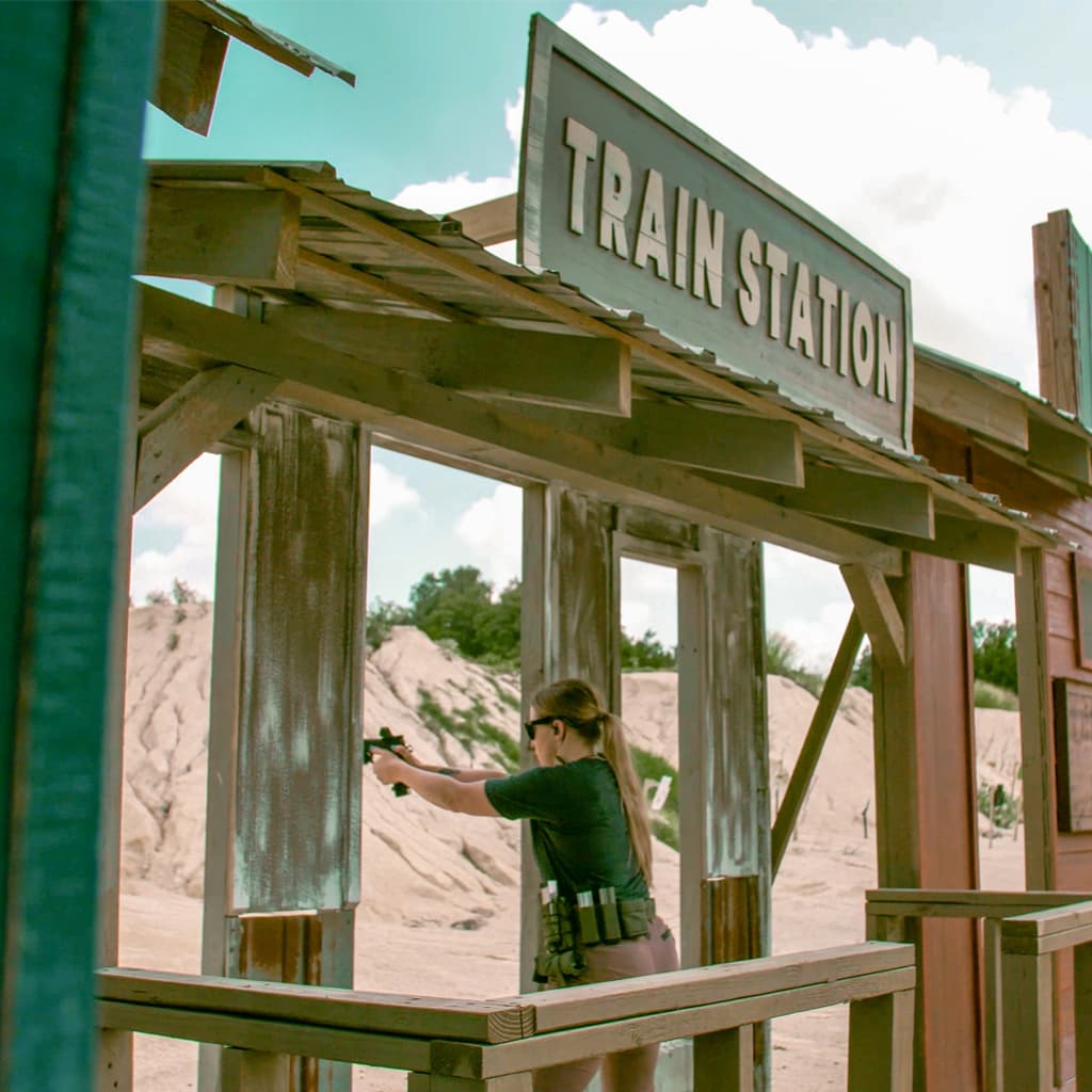 Social Card HAVOC Lonestar Hideout 10